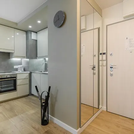 Kontinuum By Renters Apartment
