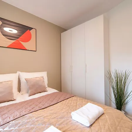 Kontinuum By Renters Apartment *